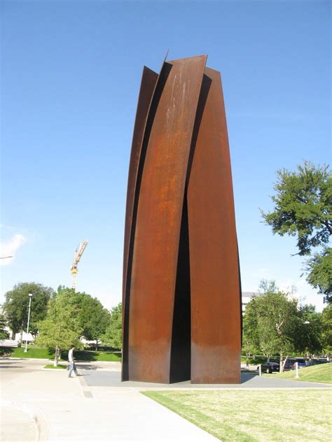 richard serra sculpture